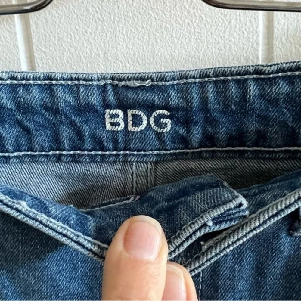 BDG Urban Outfitters High Rise Erin 5 Pocket Shortie Denim Short Embroidered